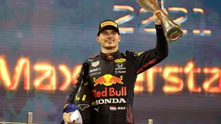 Versptappen chapeó con el nuevo coche de Red Bull: "Supera los límites"