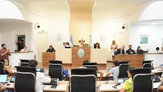 El Concejo debate sobre aumento de colectivos y se estima un boleto a $700
