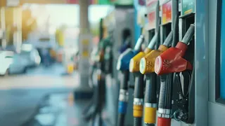 El Gobierno pospuso el aumento del Impuesto a los Combustibles