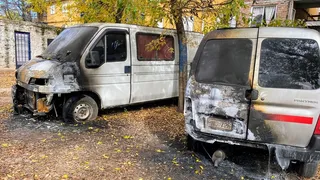 Otra amenaza y en el mismo lugar: quemaron 5 vehículos junto al jardín de infantes