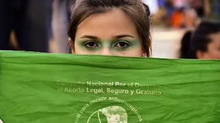 La ola verde vuelve a copar la plaza en defensa del aborto legal