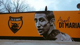 Vandalizaron el mural de Di María en el club Torito