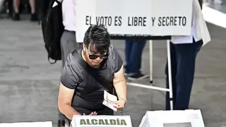 Mexico elige presidente en los comicios más grandes de la historia del país
