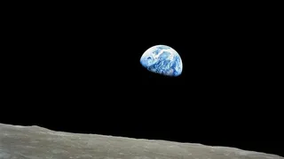 Murió William Anders, el astronauta que tomó la foto más icónica de la Tierra