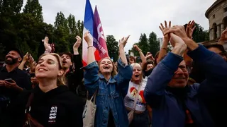 Elecciones en Francia: la izquierda dio el batacazo y triunfó sobre la extrema derecha de Le Pen